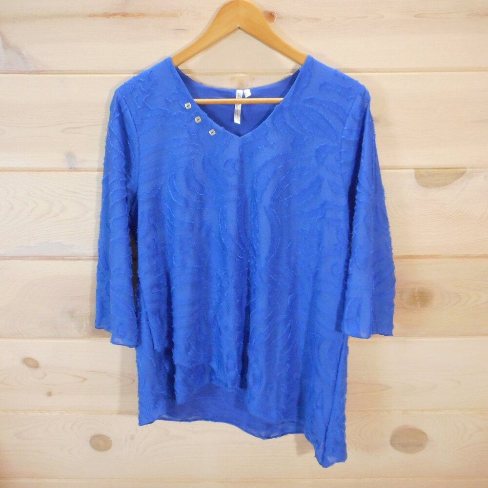 Lulu B Women's size M Artsy Asymmetric Top Royal Blue Lagenlook Textured